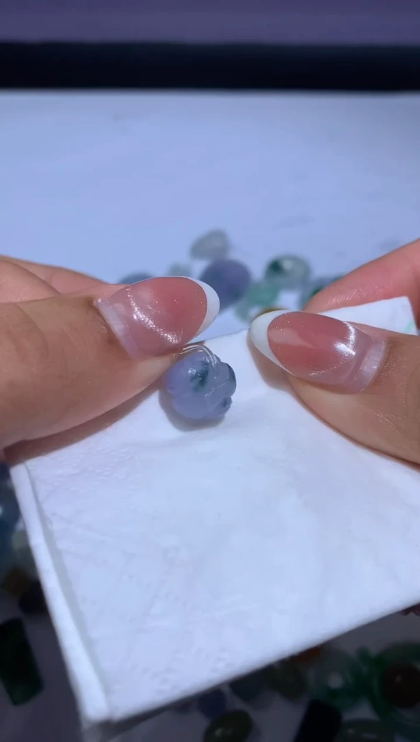 未镶嵌定制翡翠毛货