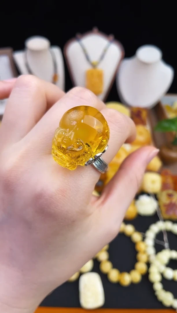 琥珀未镶嵌珠宝奇石柒月