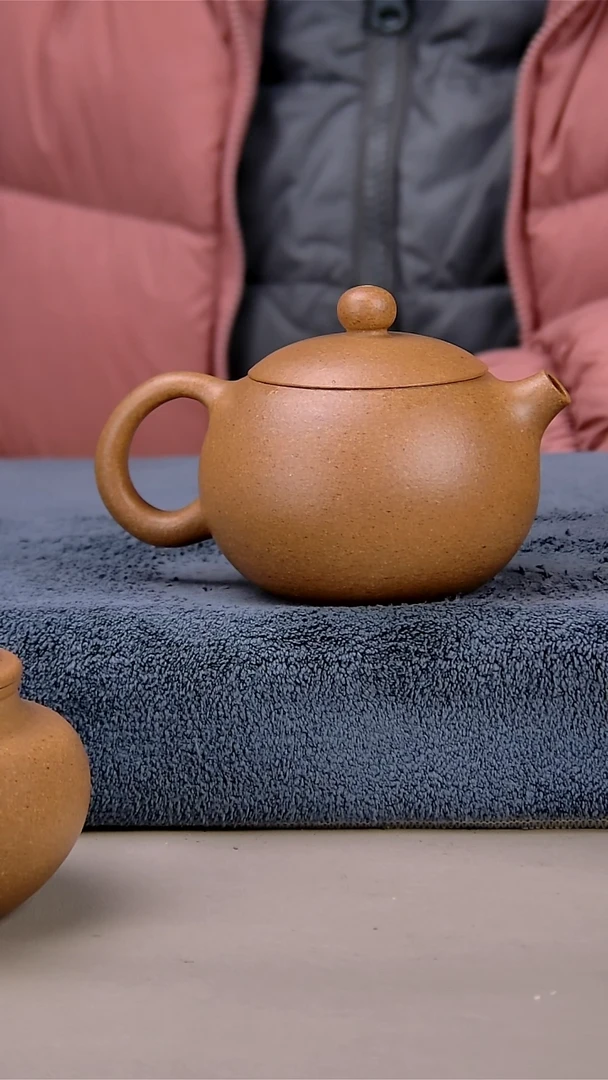 【闪购商品】紫砂茶壶西施内推梨皮黄段
