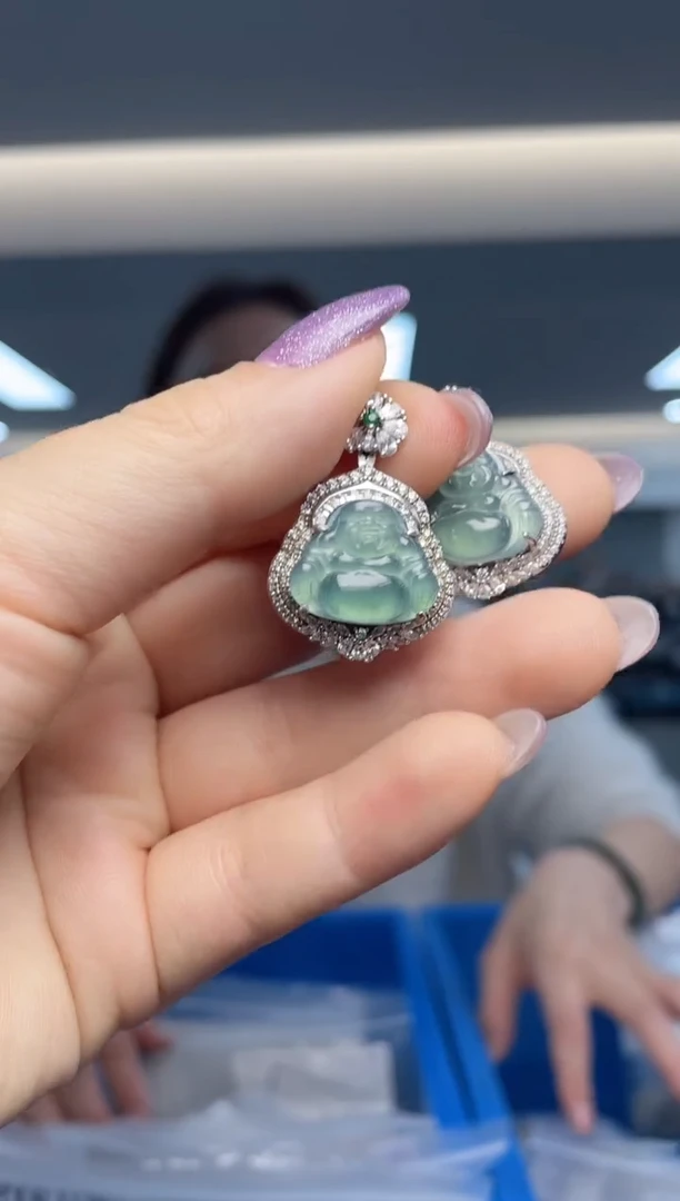 【闪购商品】翡翠颈饰银S925镶嵌（多样性发一件）