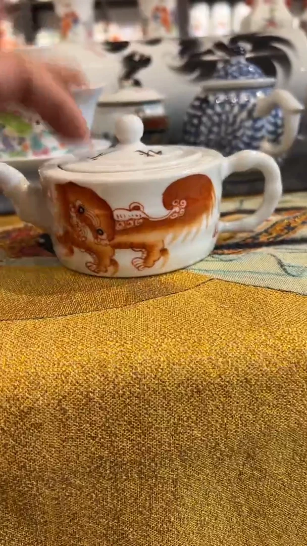 摆件瓷摆件瓷摆件狮子竹节把手把壶