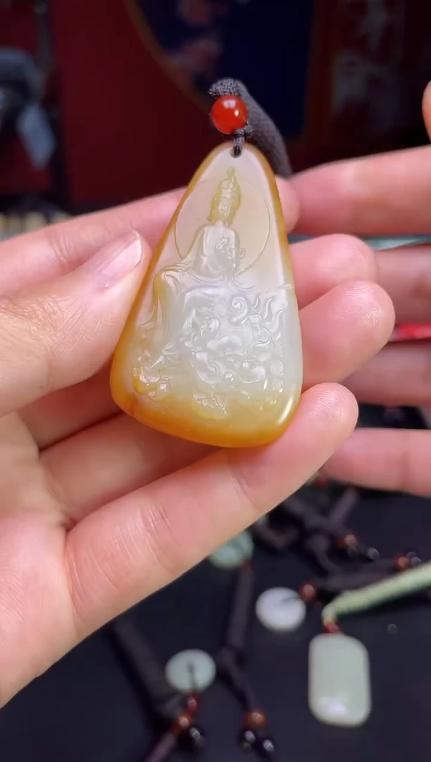 颈饰未镶嵌和田玉1