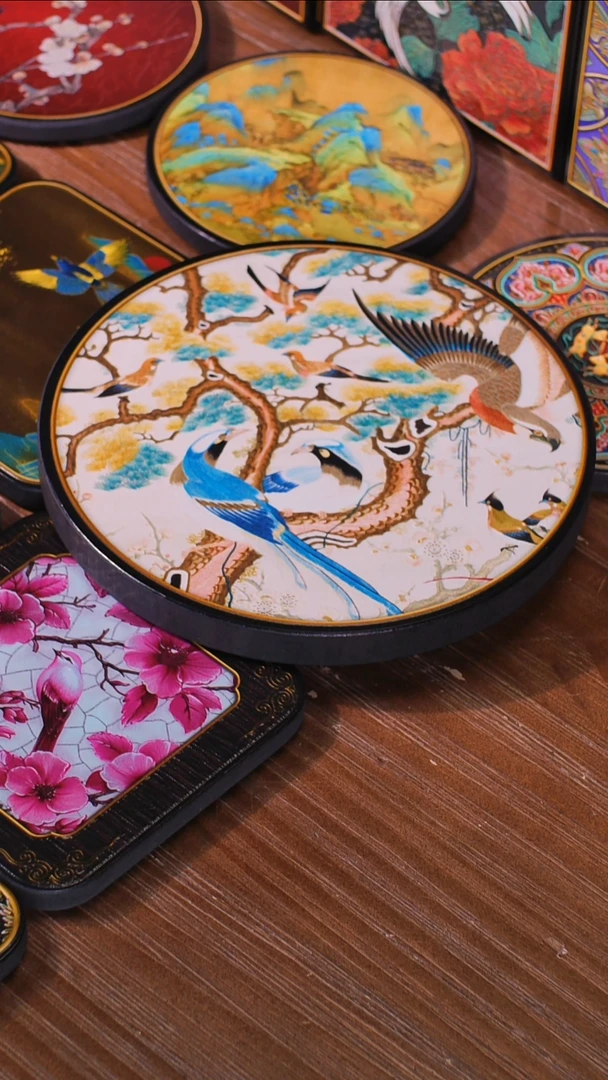 壹藏贰宝雀绕松枝图案大垫子一片