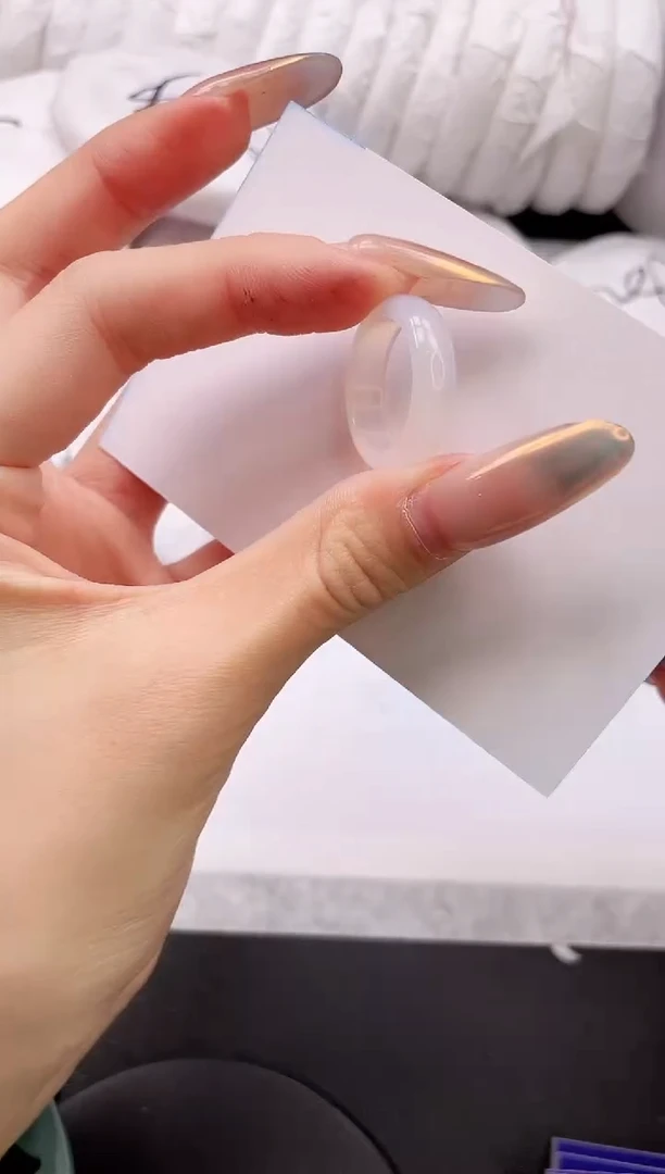 【闪购商品】石英质玉手镯未镶嵌素圈戒指白