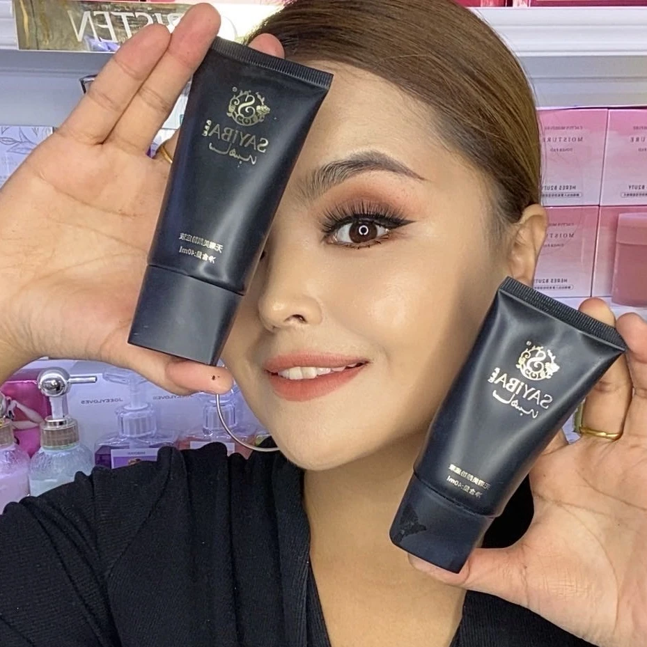 萨伊芭无瑕美颜粉底液