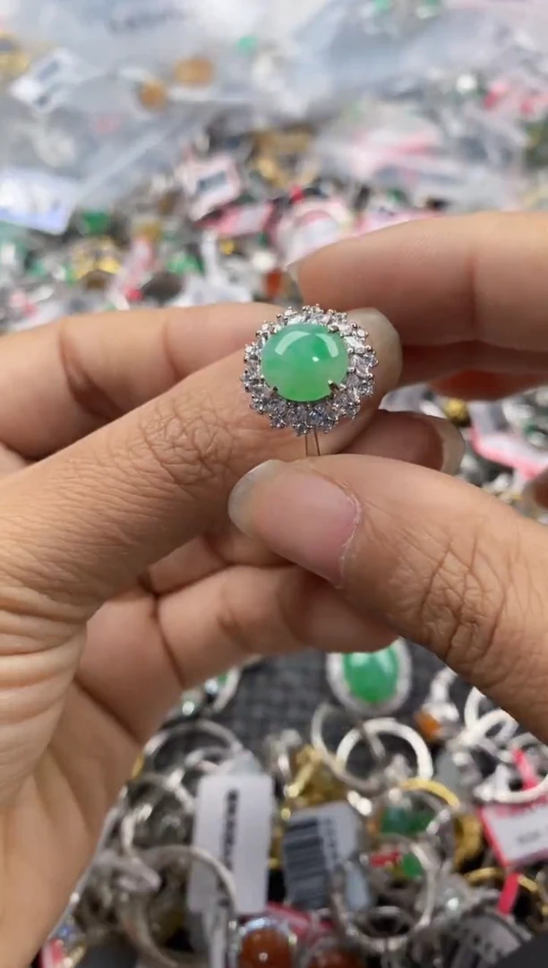 银S925镶嵌戒指翡翠777               5