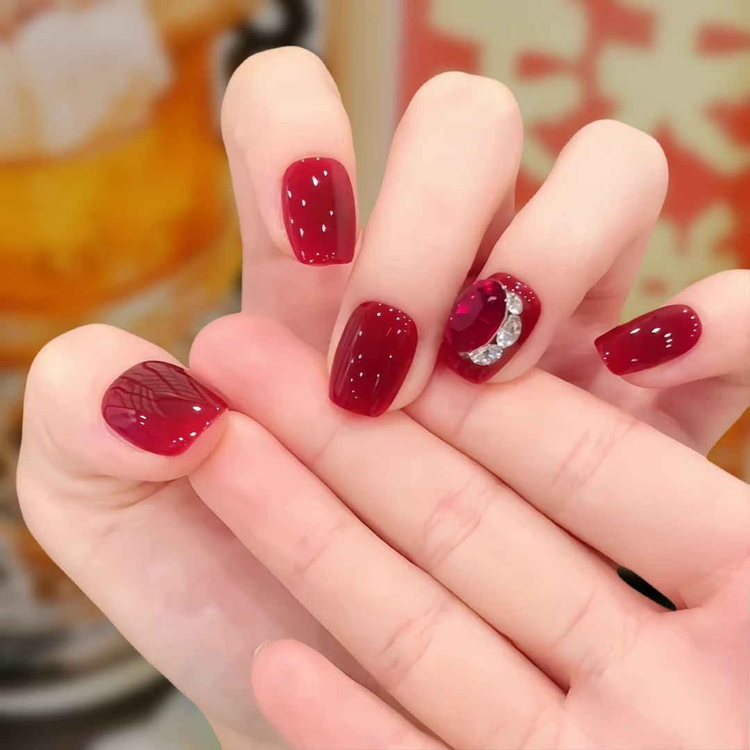 现货【传奇正红】手工穿戴甲拆卸纯欲显白中短款秋冬美甲穿戴甲片