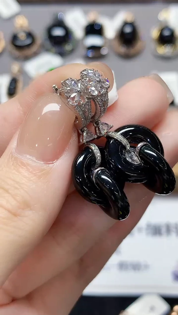 吊坠(不含链)18K金镶嵌翡翠清**梦MN