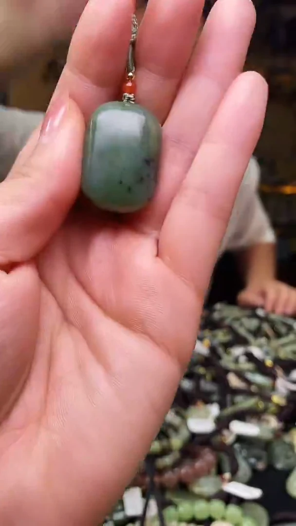 颈饰未镶嵌和田玉多样性发货，拍一发一