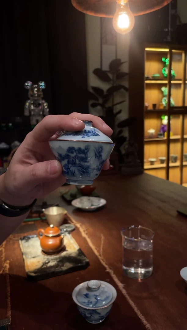 包铜青花山水葫芦盖碗