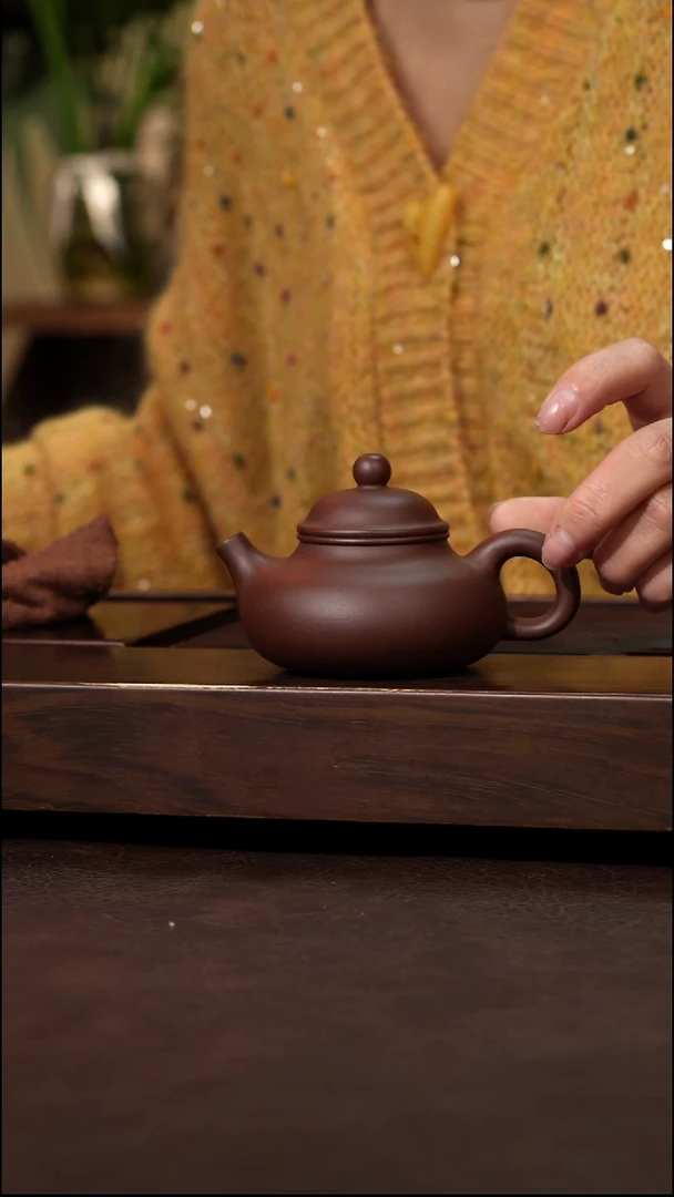 茶壶紫砂紫泥容天150cc左右*