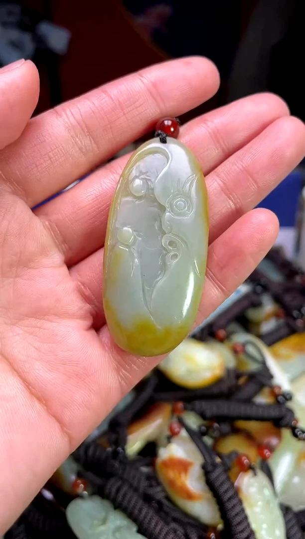 【闪购商品】和田玉颈饰未镶嵌1