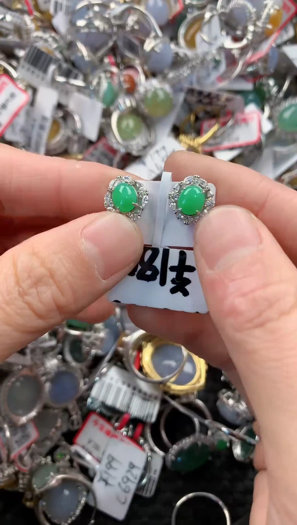 银S925镶嵌戒指翡翠888    6