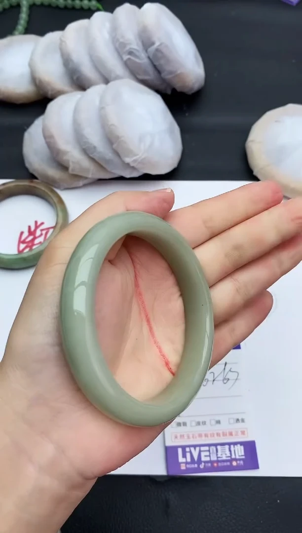 未镶嵌手镯石英质玉212+62/63