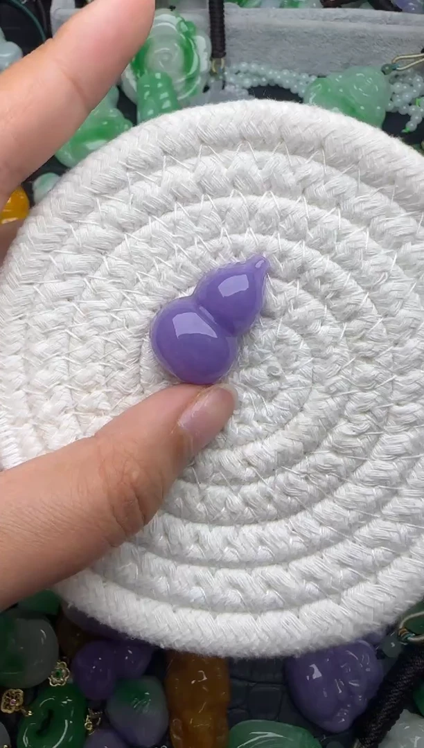 颈饰未镶嵌翡翠缅甸翡翠吊坠