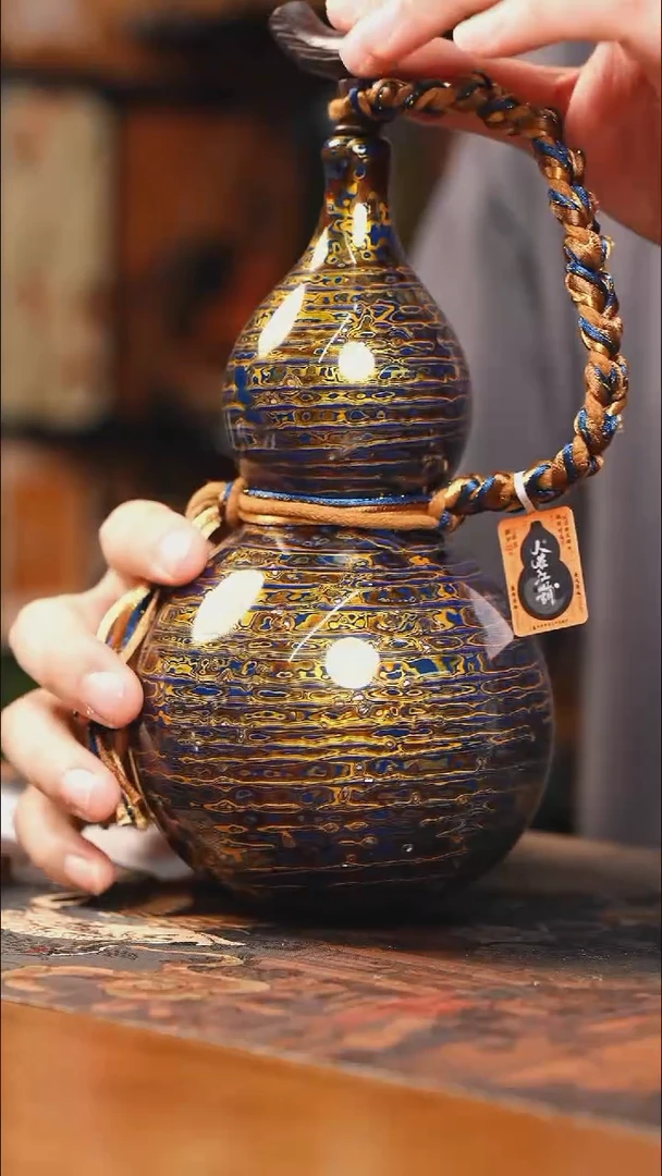 RG090漆艺精致酒葫芦一只