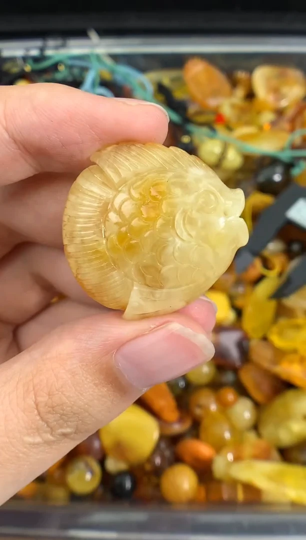 蜜蜡未镶嵌珠宝奇石1