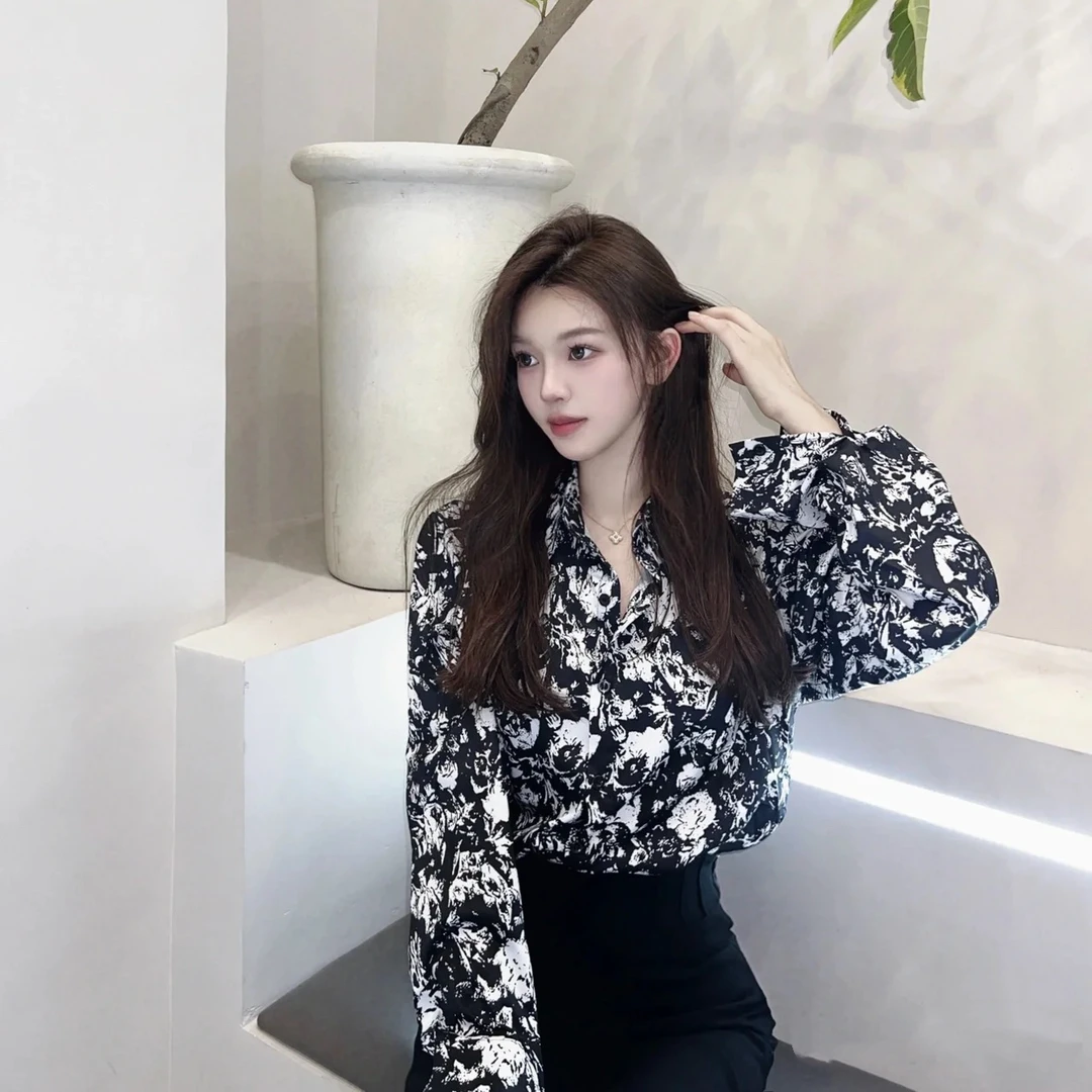 【酷飒风女装】高级感女生韩系ins衬衫长袖复古小众黑玫瑰印花上衣