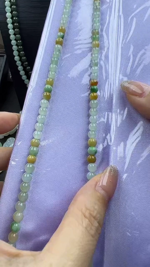 颈饰未镶嵌翡翠玉珠