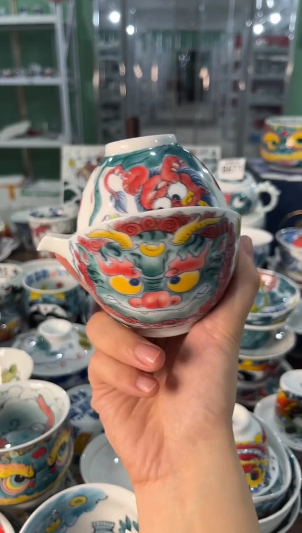 昨明景德镇陶瓷：宝瓶一套