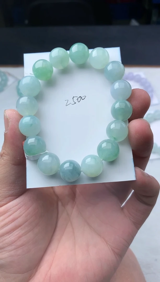 【闪购商品】翡翠颈饰未镶嵌珠子12.8