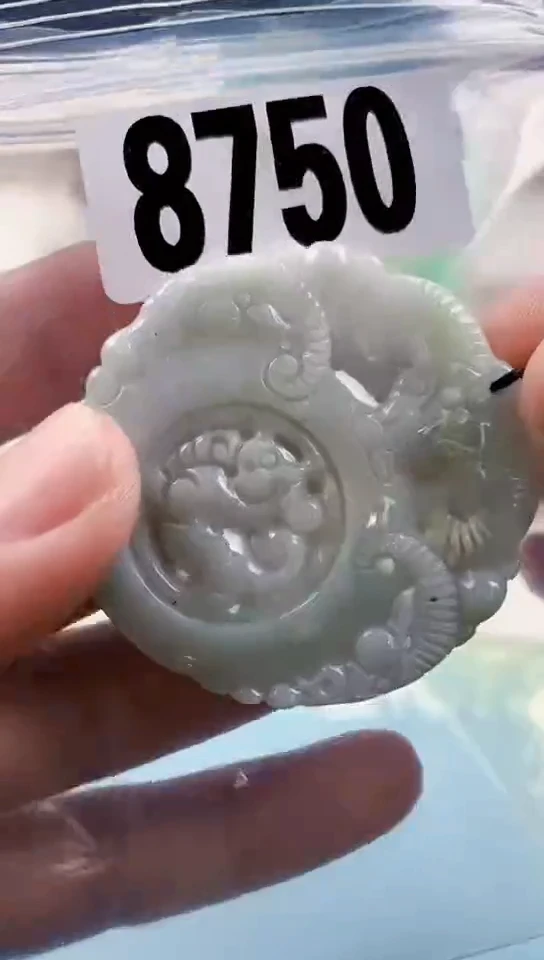 【闪购商品】翡翠挂件未镶嵌天然翡翠吊坠挂件