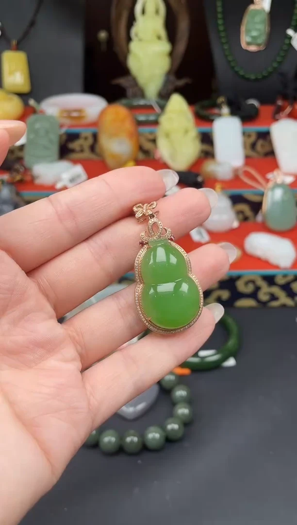 和田玉18K金镶嵌颈饰吊坠ge131多样性发其一