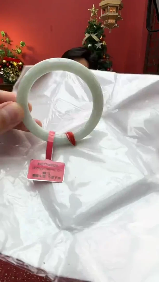 未镶嵌手镯（圆镯）翡翠翡翠手镯15