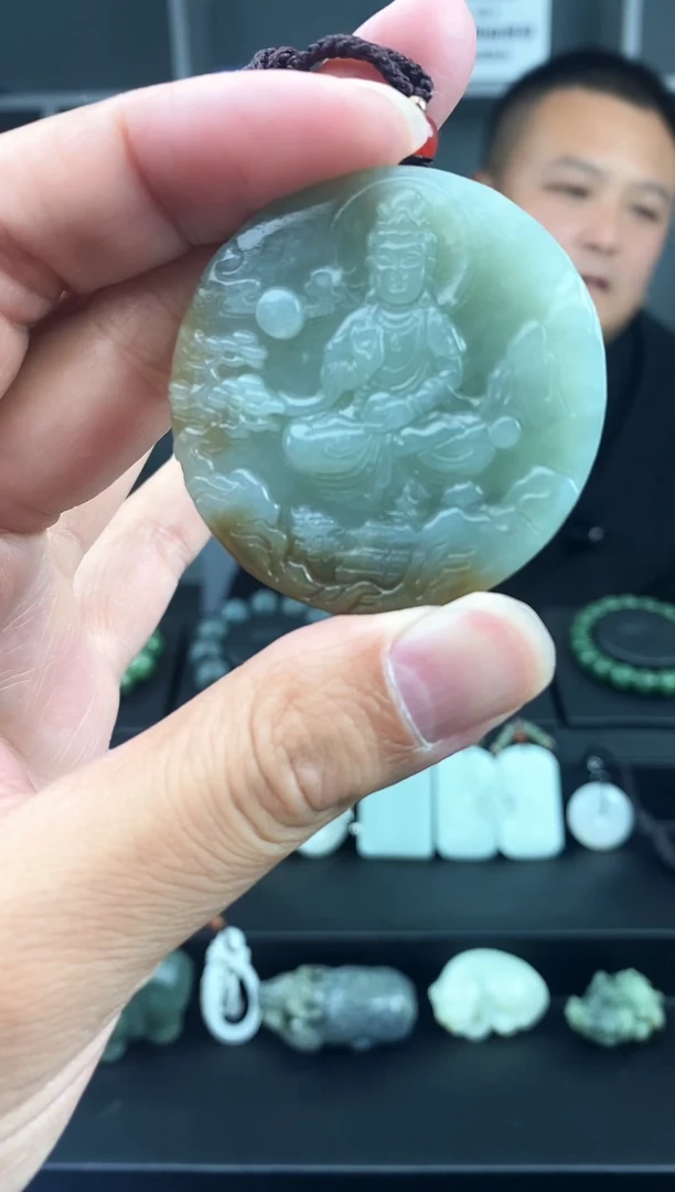 和田玉未镶嵌颈饰1