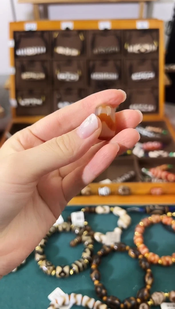 玛瑙/玉髓（覆膜）颈饰未镶嵌64（微瑕随机发货）