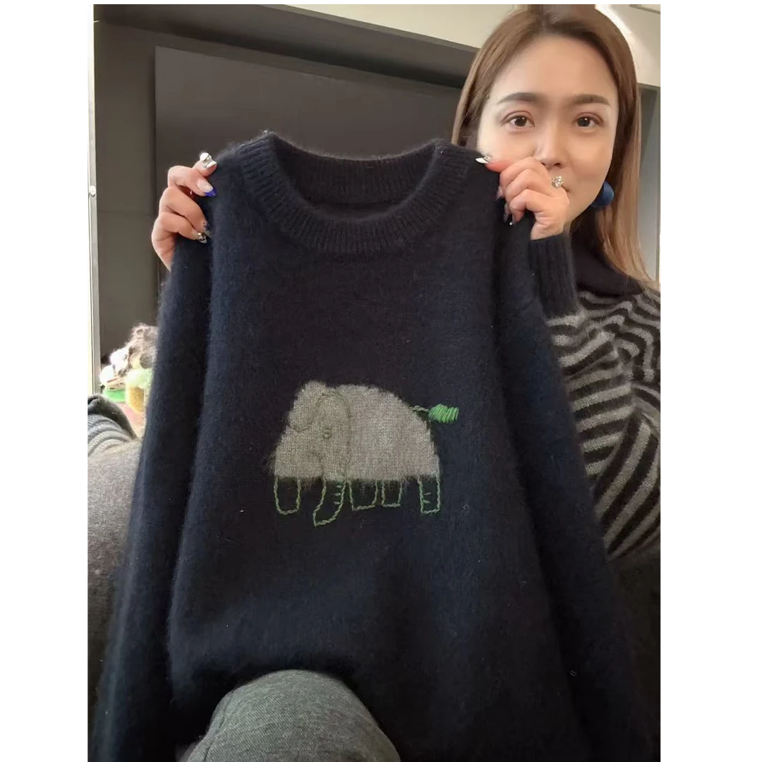 大象」宽松休闲~冬季卡通毛巾绣花圆领百搭针织套头毛衣-5655