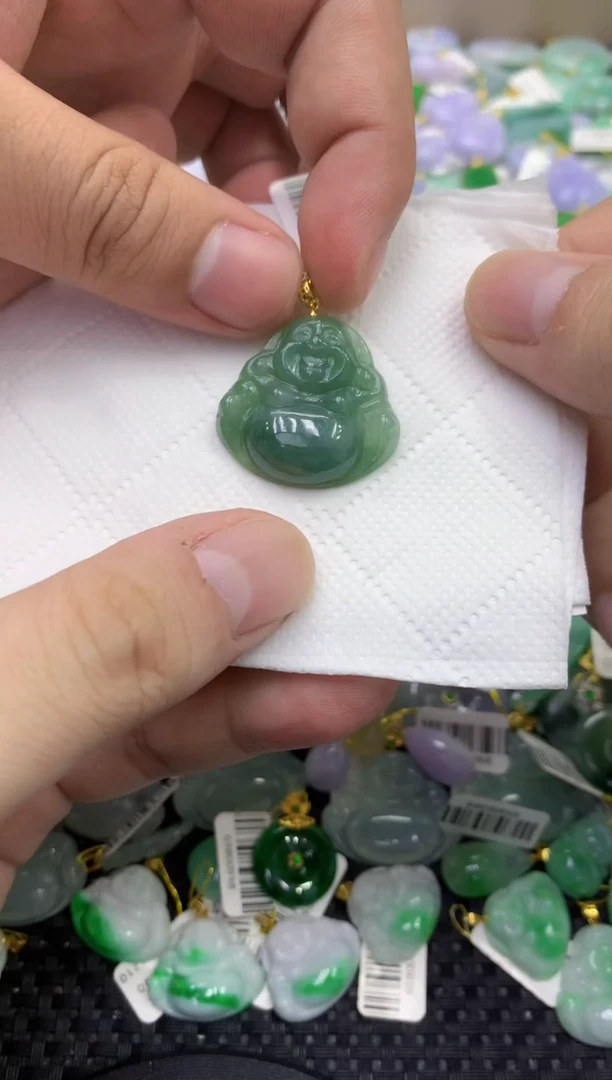 颈饰未镶嵌翡翠天然缅甸翡翠A货