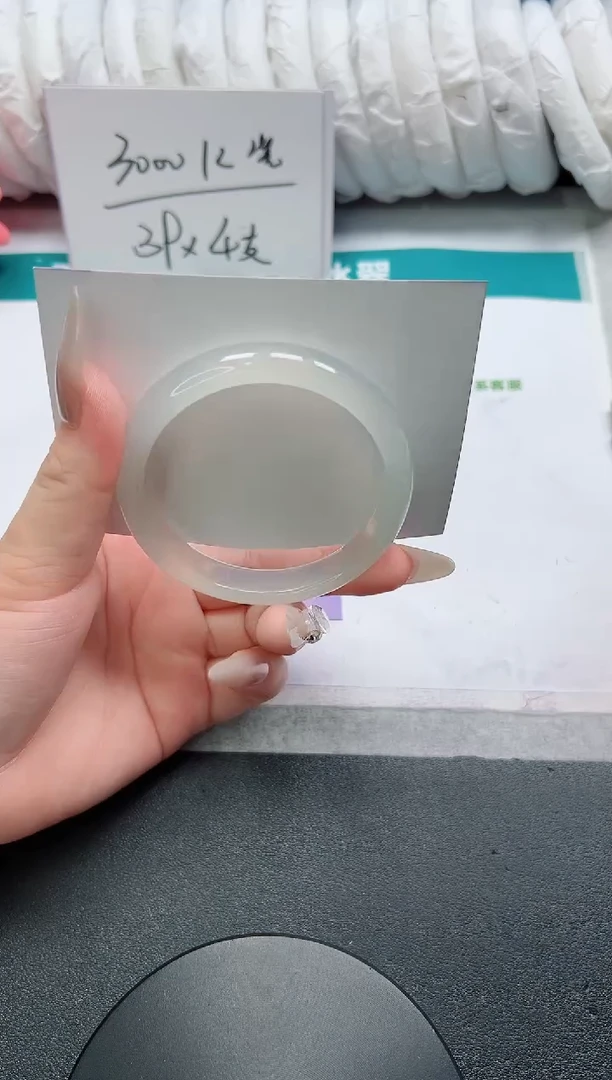 石英质玉手镯未镶嵌188-56