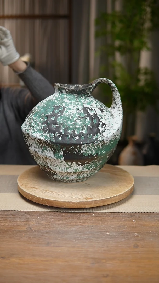 【闪购商品】陶瓷 花器涂鸦绿胖奶壶