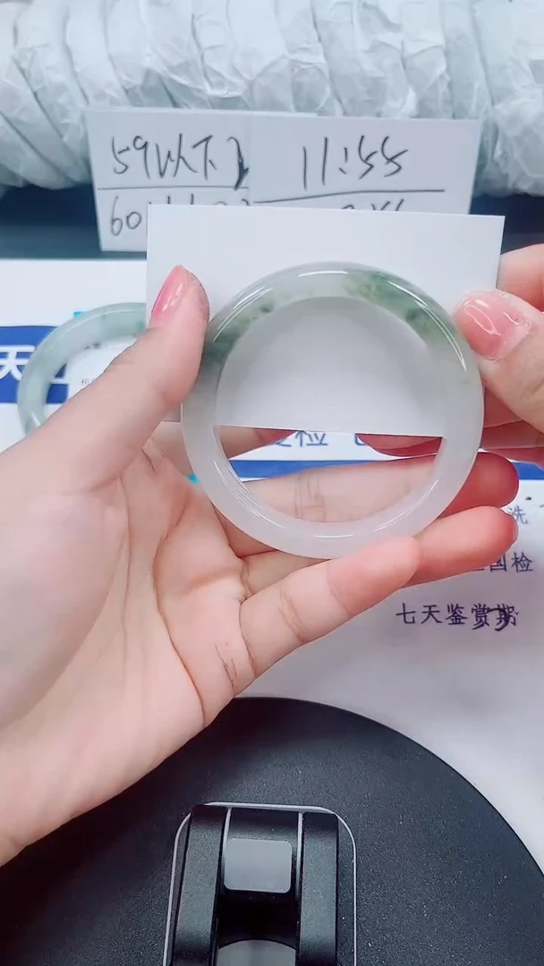 未镶嵌手镯石英质玉330-52/53