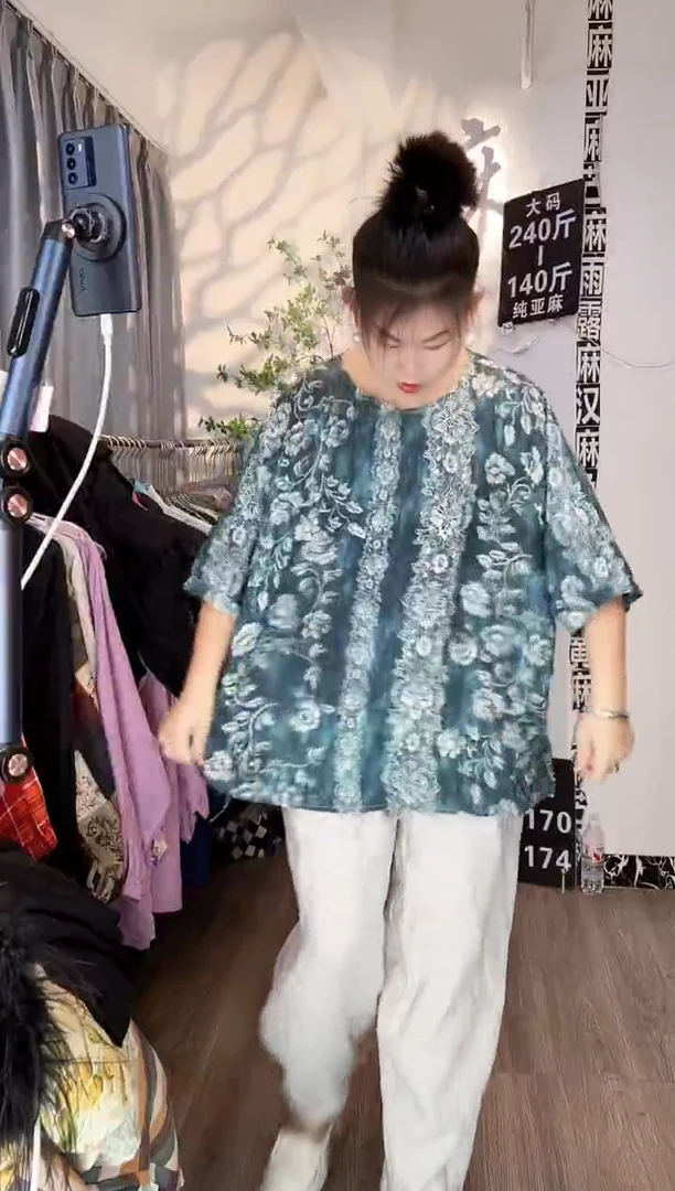 亚麻大码女装上衣