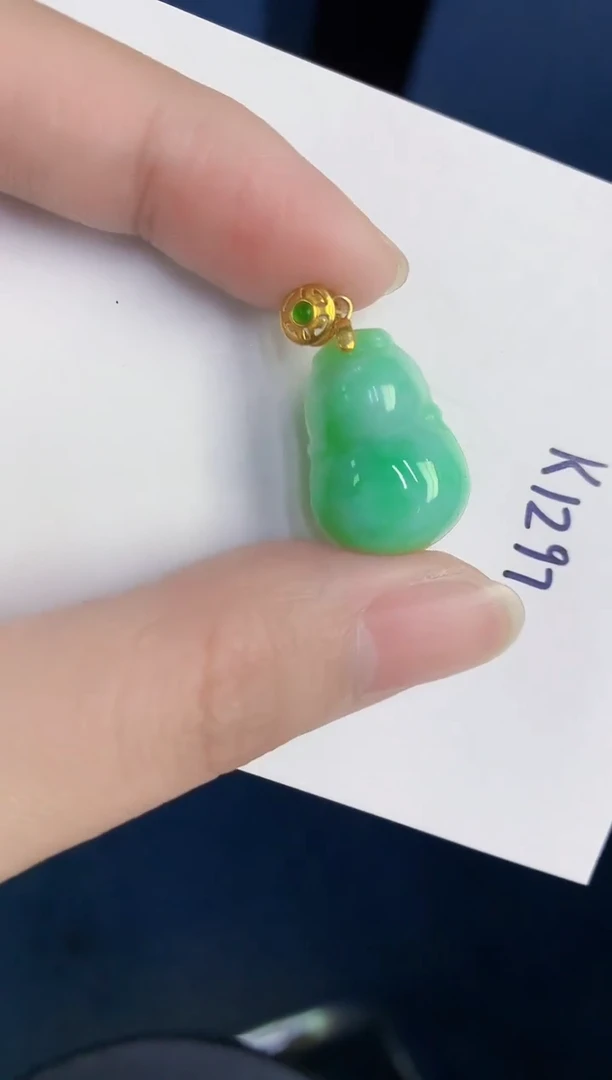 颈饰未镶嵌翡翠天然翡翠缅甸A货