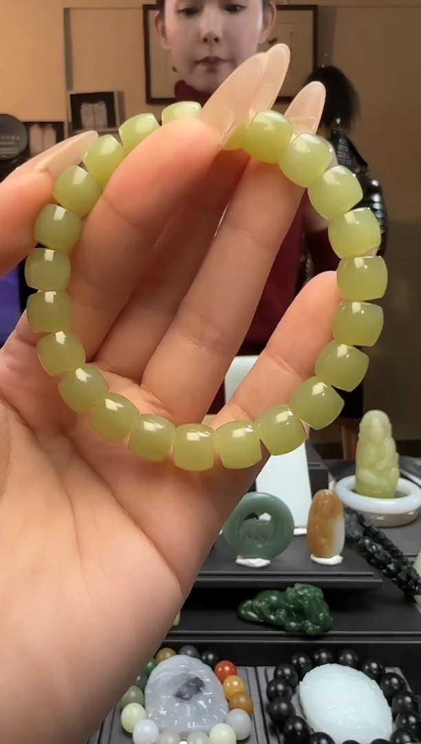 【闪购商品】和田玉黄口极限弧未镶嵌手串