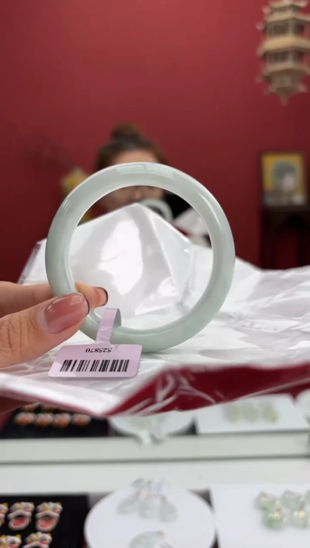 【闪购商品】翡翠手镯未镶嵌2手镯