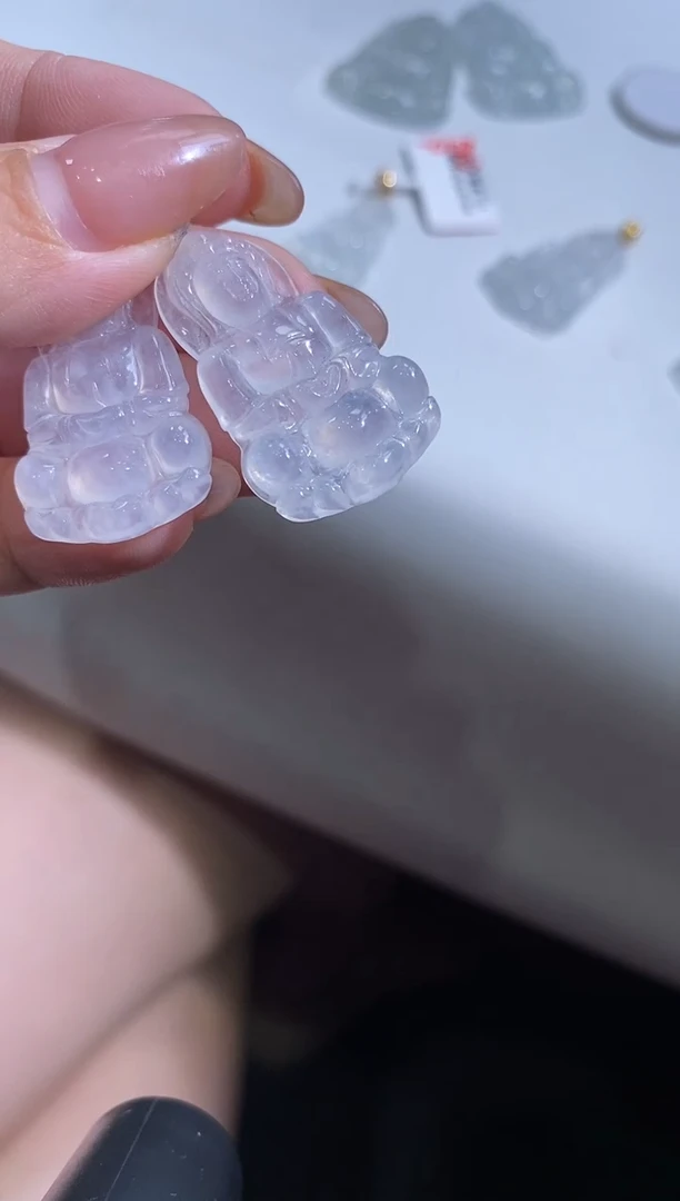 翡翠18K金镶嵌吊坠(不含链)观音-多样性，发其一