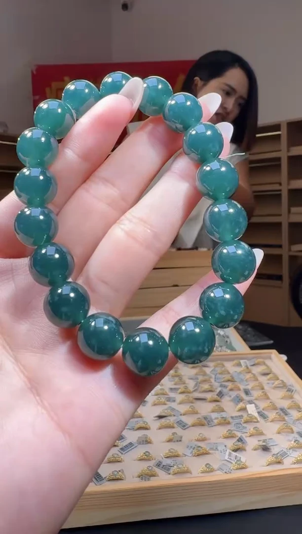 未镶嵌手串翡翠纯天然A货翡翠手串（多样性发其一）