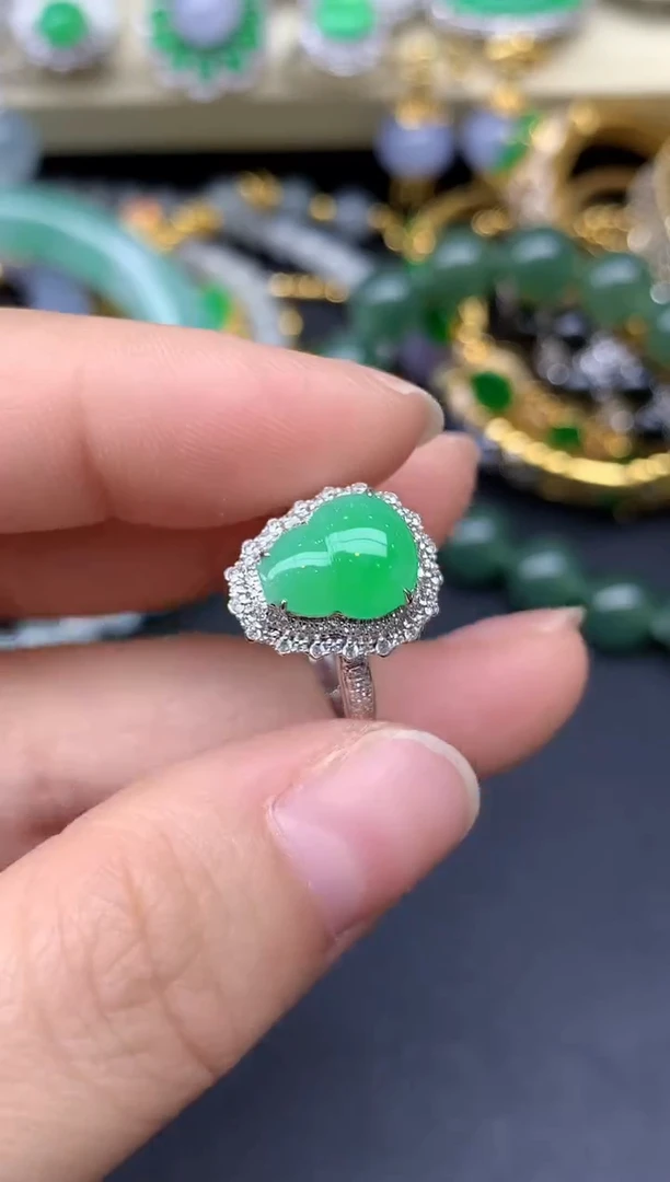 18K金镶嵌戒指翡翠324-雪姐翡翠天天见