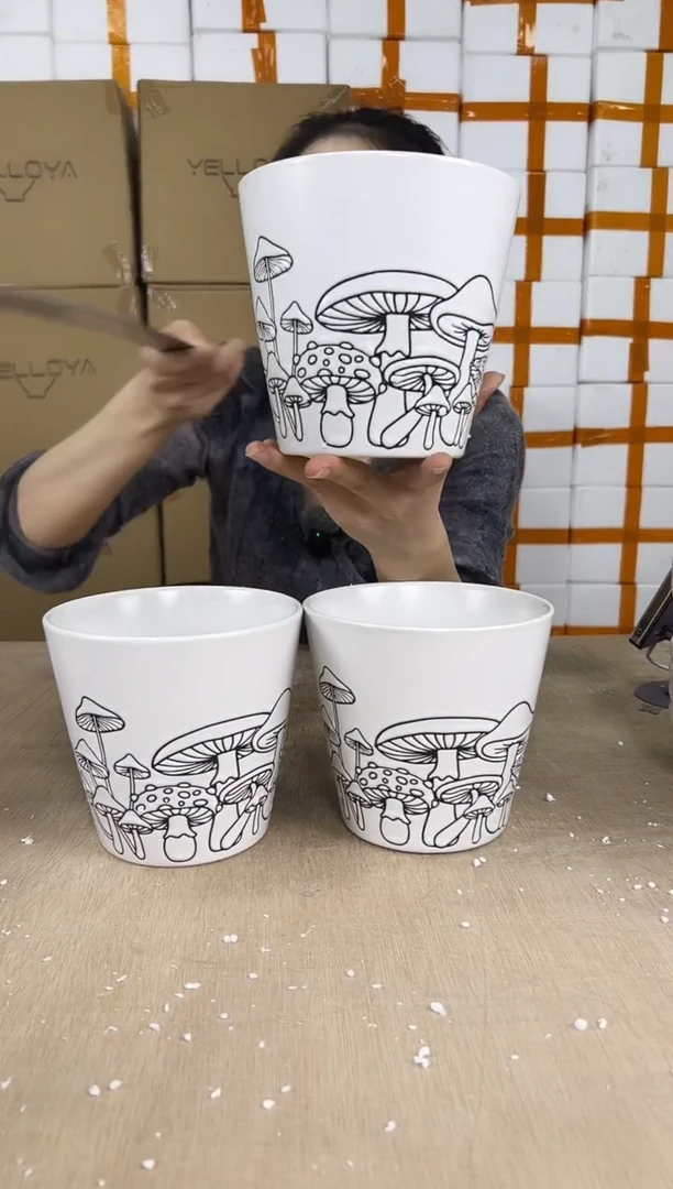 小蘑菇白三个15x14