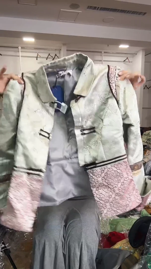 外套       2XL码      120-130斤