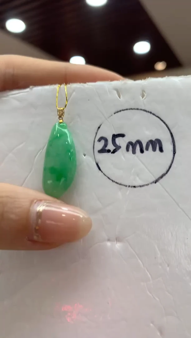 吊坠(不含链)18K金镶嵌翡翠福瓜