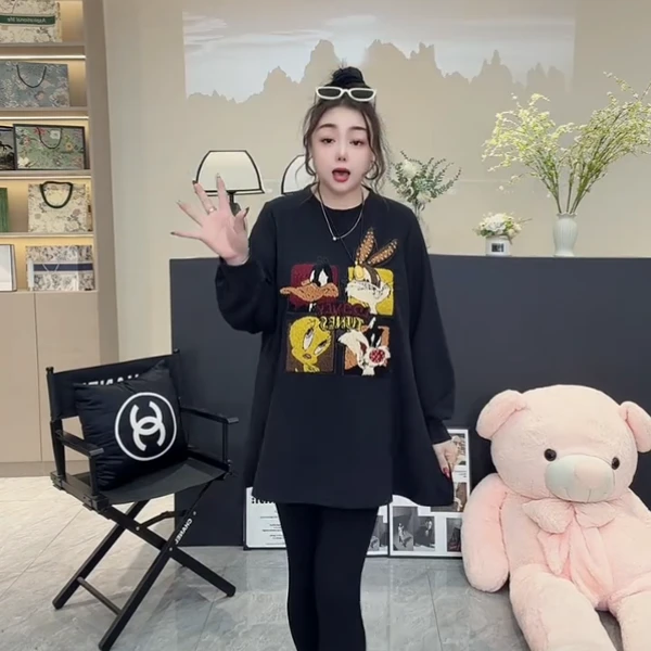 女士休闲印花卫衣套头长袖时尚百搭宽松圆领新款重工毛巾绣亮钻