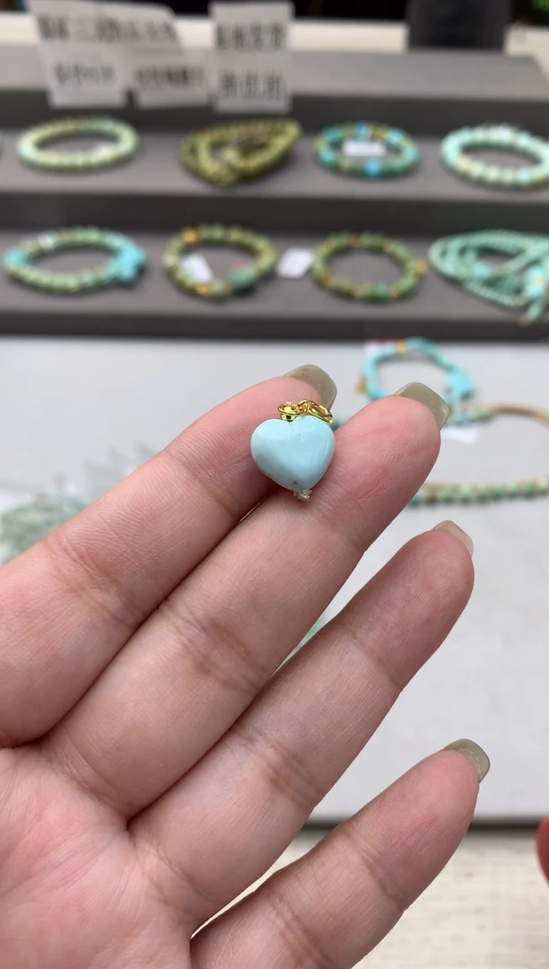 南红玛瑙雕刻未镶嵌D74