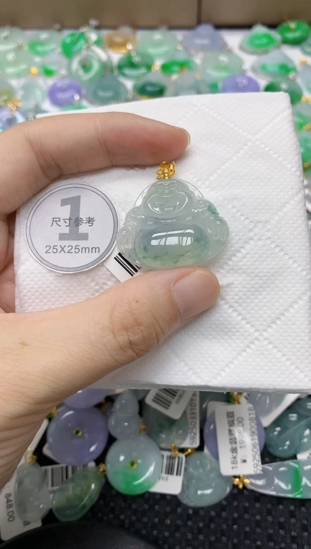 翡翠18K金镶嵌颈饰11111111