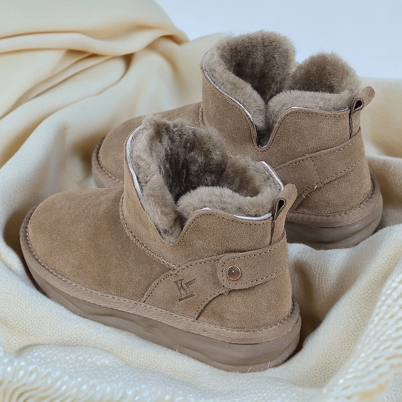 新百伦雪地靴女2025冬新款加绒加厚短筒平底防滑东北保暖厚绒棉鞋