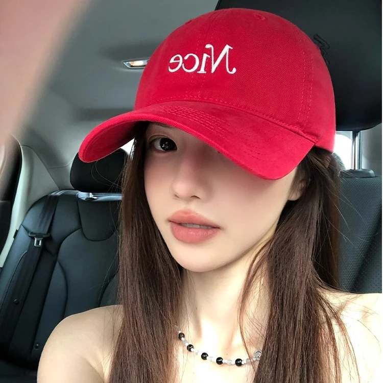 夏天透气女鸭舌帽刺绣帽子潮流红色高质感穿搭红色鸭舌棒球帽韩版